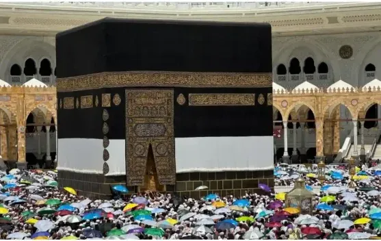 Arab Saudi Bersiap Memasang Kiswah Baru Menyambut Tahun Baru