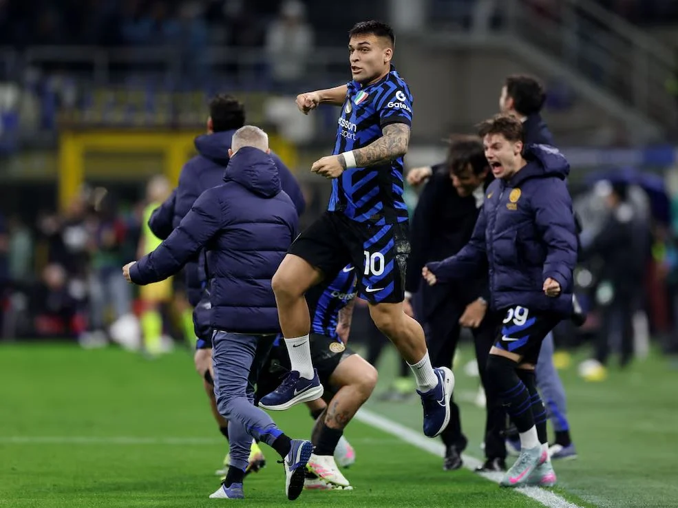 Arne Slot Dijadwalkan Hadapi Tes Kepelatihan di Inter Milan