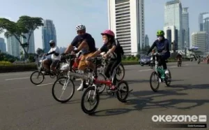 Atraksi Ondel-Ondel dan Permainan Tradisional Meriahkan CFD di Rasuna Said