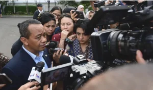 Bahlil Bahas Energi Alternatif Bersama Prabowo di Istana