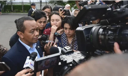 Bahlil Bahas Energi Alternatif Bersama Prabowo di Istana