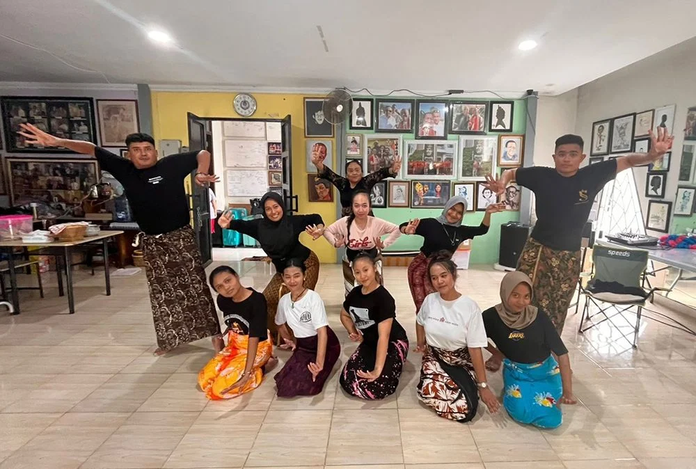 Belajar Bersama Maestro di Bidang Seni Budaya untuk Mahasiswa