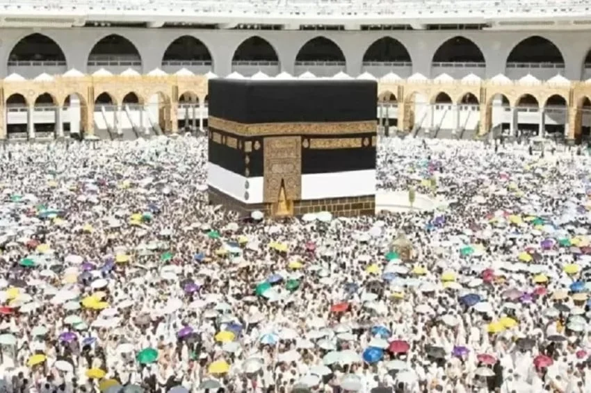 Biaya Haji Tahun 2027 Turun, Kemenhaj Jelaskan Alasannya
