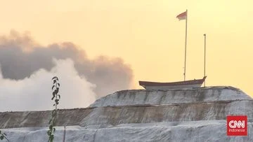BPBD Tangerang Minta Bantuan Helikopter BNPB untuk Pemadaman Kebakaran TPA Jatiwaringin