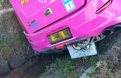 Bus Rombongan Piknik Asal Semarang Masuk Parit Tol Bawen, 2 Tewas