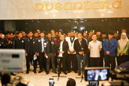 Dasco Telepon Nanik dan Bahlil Saat Audiensi Mahasiswa