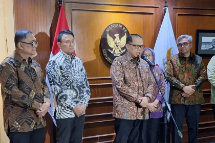 Demo Mahasiswa Minta Prabowo Berhenti Mengelak dan Setop MBG serta Koperasi Merah Putih