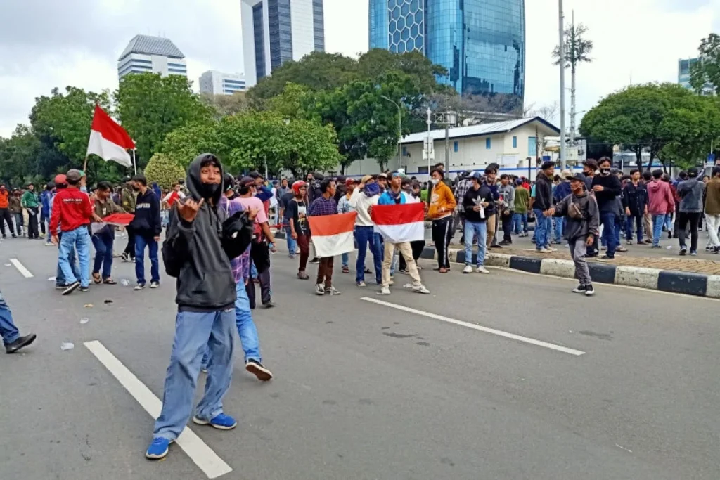 Demonstran Menuju Indonesia Bangkrut Masih Bertahan