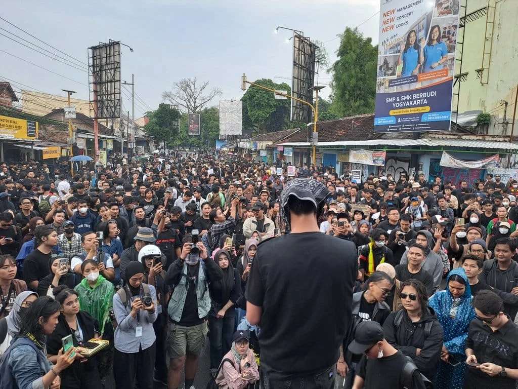 Demonstrasi di Gejayan: Rakyat Minta Pemerintah Hentikan Program MBG
