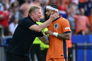 Diminta Mainkan Brobbey, Koeman Tetap Pilih Memphis Depay Tampil Kontra Jepang
