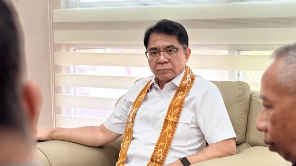 DPR Dorong Pemerintah Permudah Akses Kerja Legal untuk PMI