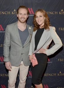 Erin Krakow dan Ben Rosenbaum Membawa Anak Perempuan Terbaru sebagai Hadiah Terbesar