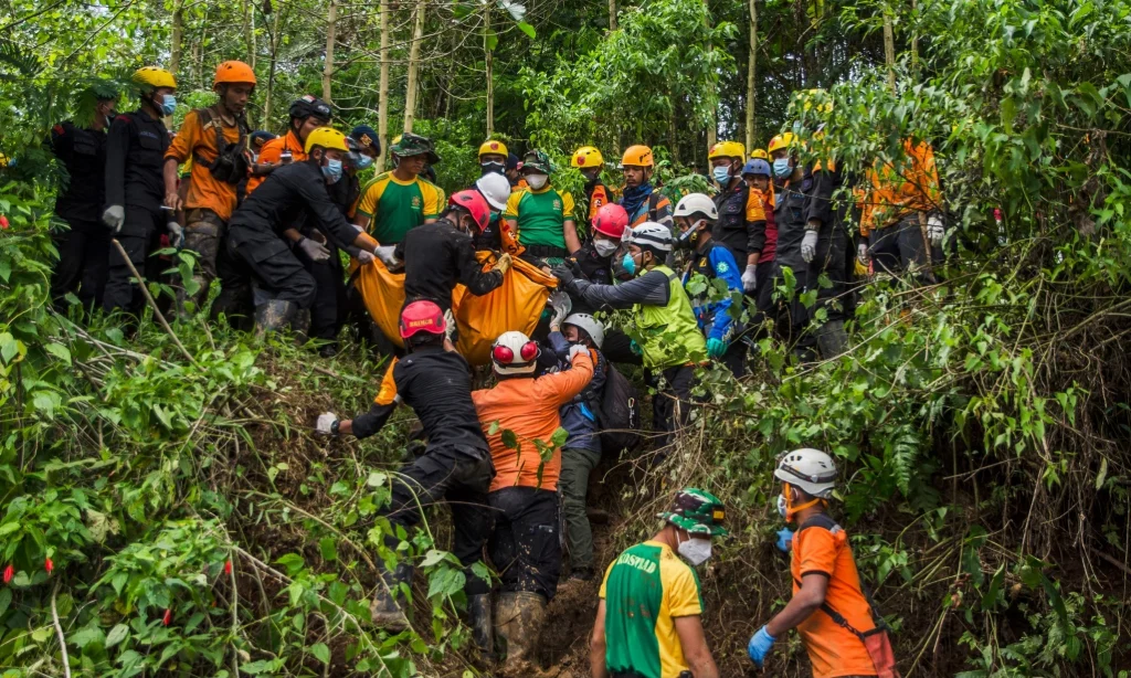 Gempa Sulawesi: BMKG Catat 782 Gempa Susulan, Tiga Orang Meninggal