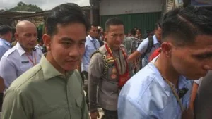Gibran Rasa Khawatir dengan Roy Suryo dan Dokter Tifa
