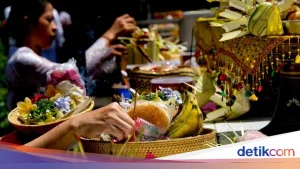 Hari Raya Galungan dan Kuningan: Intip Filosofi dan Daftar Hidangan Tradisi Mebat