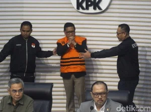 Hasto PDIP Merespons Dugaan Suap BEM UBK