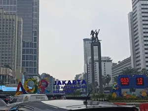 HUT ke-499 Jakarta: Warga Merayakan dengan Penuh Semangat di Bundaran HI