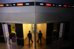 IHSG Berpeluang Menguat ke Level 5.886