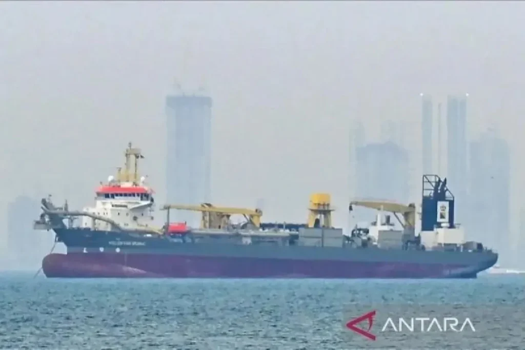 Iran Menyerah, Berjanji Tak Tarik Tarif di Selat Hormuz