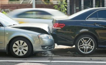 Jangan Sampai Ketipu: 5 Ciri-ciri Mobil Bekas Pernah Tabrakan
