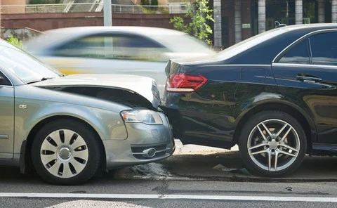 Jangan Sampai Ketipu: 5 Ciri-ciri Mobil Bekas Pernah Tabrakan