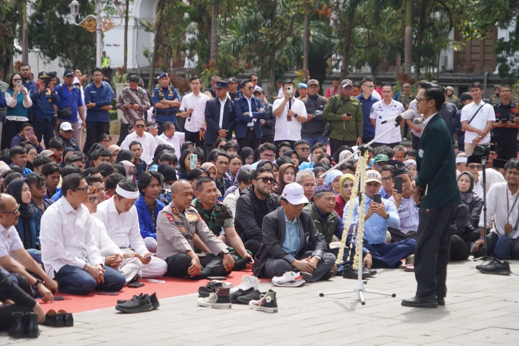Jawa Barat: Provinsi Paling Terbuka Menurut Gubernur Dedi Mulyadi