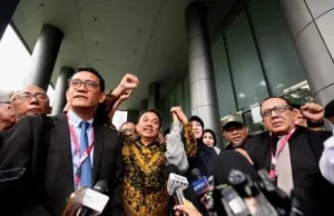Jokowi Kecewa dengan Putusan Pengadilan, Roy Suryo dan Dokter Tifa Dipulangkan