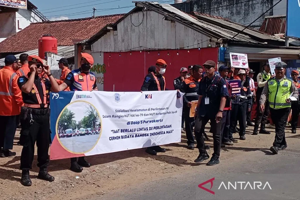 KAI Menutup 118 Perlintasan, Ajak Masyarakat Waspada