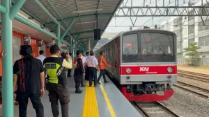 KAI Terapkan Tarif Rp 1 untuk KRL ke Stasiun JIS