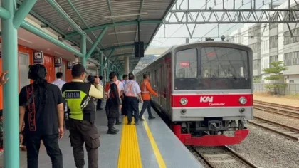 KAI Terapkan Tarif Rp 1 untuk KRL ke Stasiun JIS
