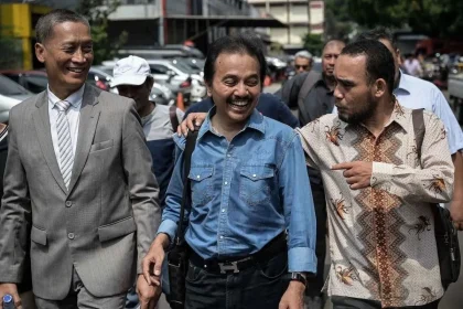 Kapolri Jelaskan Penangkapan Roy Suryo dan dr Tifa