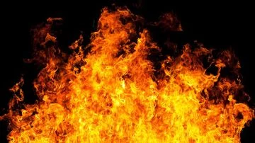 Kebakaran Hebat Melanda 6 Bangunan Industri di Cikupa Tangerang