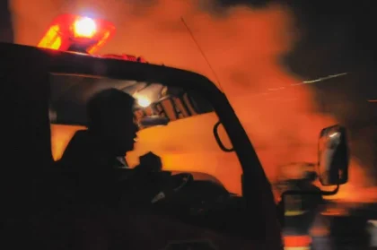 Kebakaran Permukiman Padat di Palmerah Jakarta Barat, 17 Unit Damkar Dikerahkan