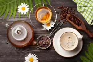 Kebiasaan Langsung Minum Obat dengan Teh atau Kopi Apakah Baik untuk Tubuh?
