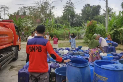 Kemarau Mulai Menggigit, BPBD Jateng Salurkan 654 Ribu Liter Air Bersih