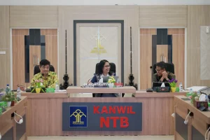 Kemenkum NTB Kawal Penyempurnaan Raperda & Raperbup Sumbawa Barat