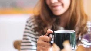 Kenapa Banyak Perempuan Sulit Mengatakan Tidak? Ini Penyebabnya