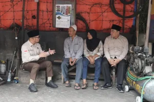 Kisah Inspiratif Haji Sulaji, Tukang Tambal Ban dari Semarang