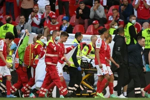Kondisi Christian Eriksen Membaik Setelah Kolaps di Lapangan