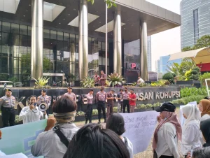 KPK Jerat 3 Tersangka Kasus Korupsi Pembangunan Gedung Pemkab Lamongan