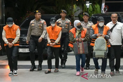 KPK Tangkap Wakil Menteri dan 7 Pejabat dalam Kasus Eksploitasi Imigrasi