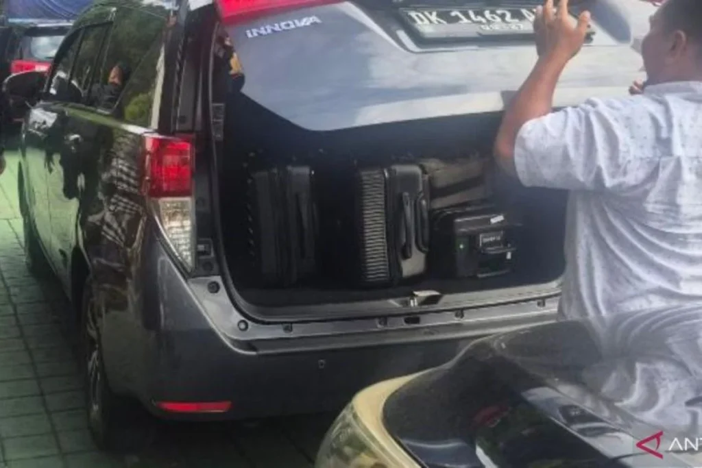 KPK Temukan Bukti Korupsi di Kantor Imigrasi Bali