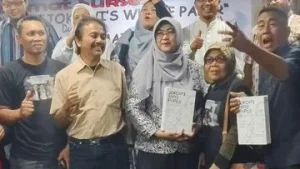 Kubu Roy Suryo Deklarasikan Perang Hukum Lawan Jokowi