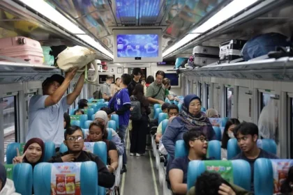 Libur Sekolah Membuat Penjualan Tiket KA Daop 2 Bandung Melonjak
