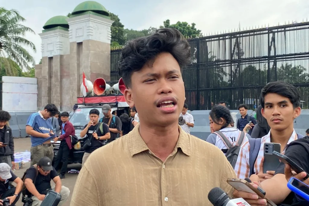 Mahasiswa Trisakti Sampaikan Tiga Tuntutan Rakyat di DPR