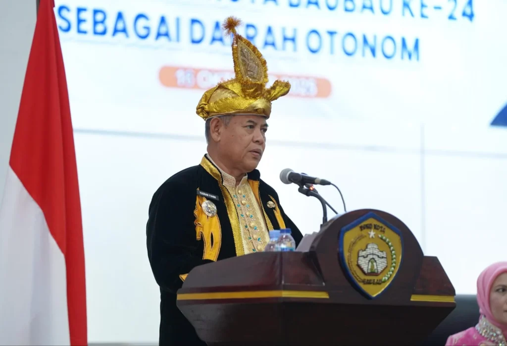 Maulana Sampaikan Capaian Kinerja Pada Sidang Paripurna Istimewa HUT Kota Jambi