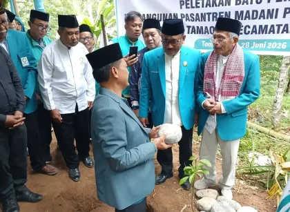 Membangun Pesantren Bukan untuk Melawan Negara