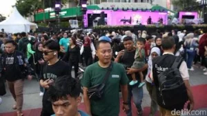 Mengapa Menutup Mata di Tempat Bising Justru Mengganggu Pendengaran