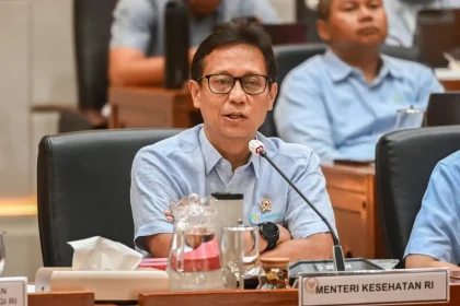 Menkes Budi Gunadi Hadir di Istana Setelah Pertemuan Luhut dan Chatib Basri