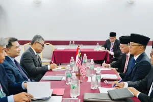 Menlu Malaysia dan RI Membahas Kerja Sama Ekonomi dan Perdagangan